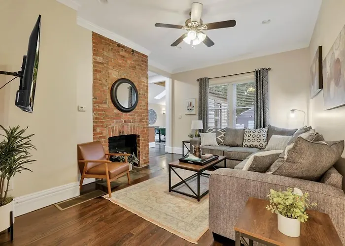 Holiday home Osu And Short North 4 Bedroom Patio And Garage With Ev