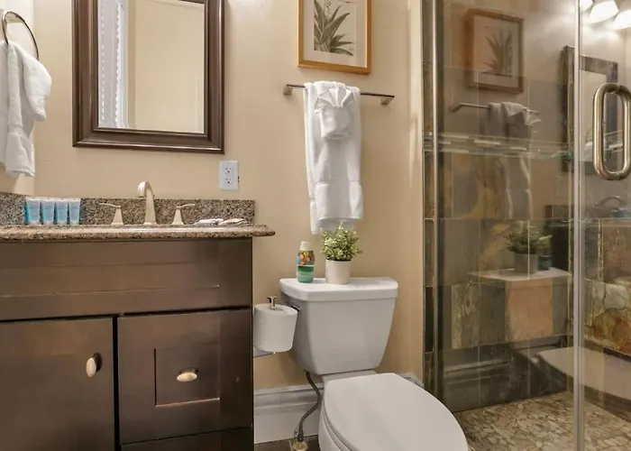 Osu And Short North 4 Bedroom Patio And Garage With Ev