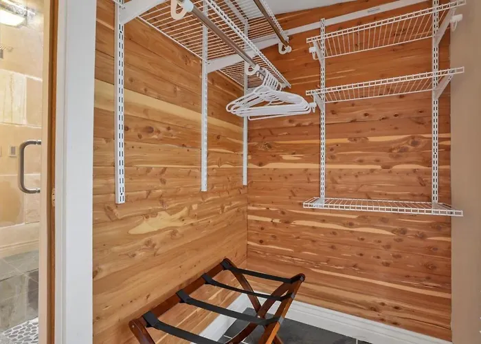 Osu And Short North 4 Bedroom Patio And Garage With Ev Columbus