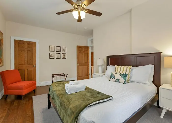 Holiday home Osu And Short North 4 Bedroom Patio And Garage With Ev Columbus