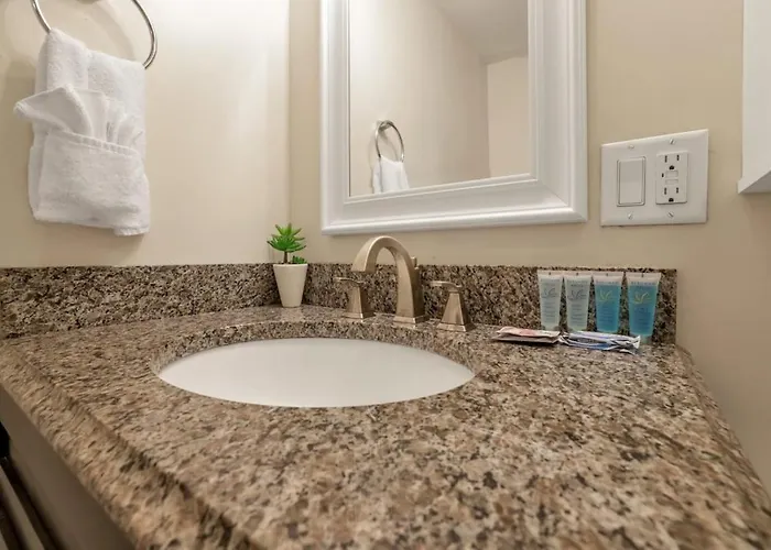 Osu And Short North 4 Bedroom Patio And Garage With Ev * Columbus