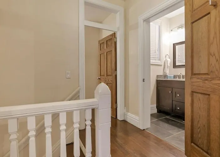 Holiday home Osu And Short North 4 Bedroom Patio And Garage With Ev Columbus