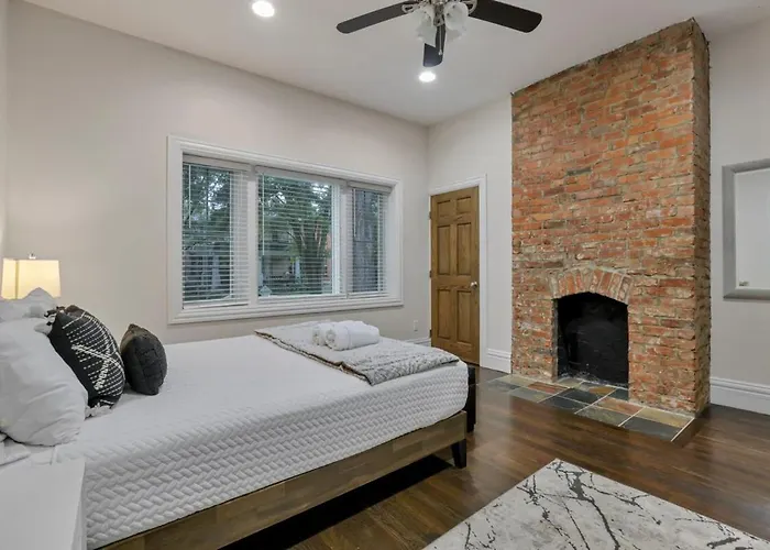 Holiday home Osu And Short North 4 Bedroom Patio And Garage With Ev