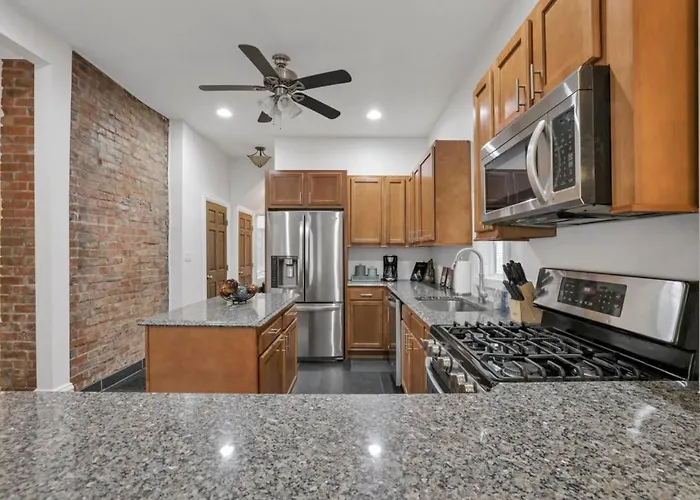 Holiday home Osu And Short North 4 Bedroom Patio And Garage With Ev Columbus